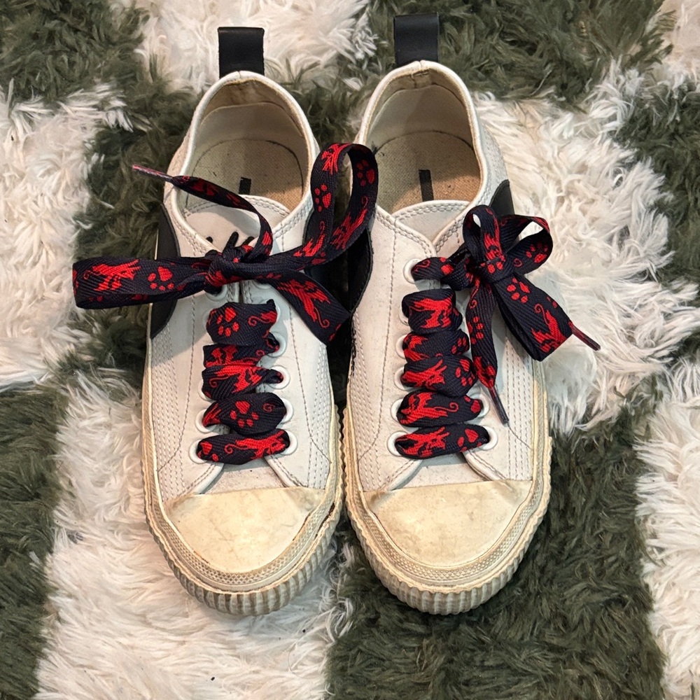 Alexander McQueen  Women's Sneakers with cat paw print laces